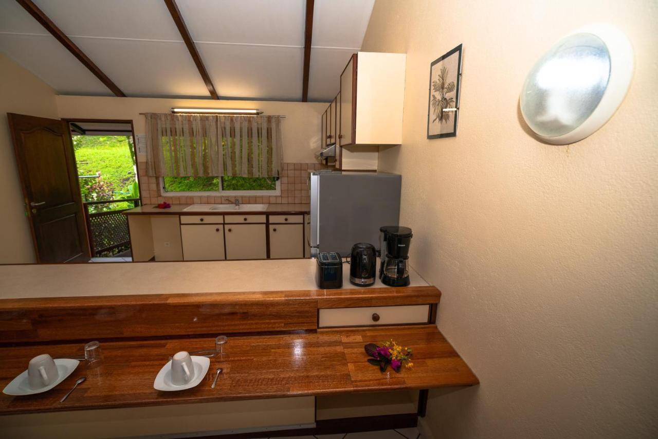 Bora Bora Holiday'S Lodge Bagian luar foto
