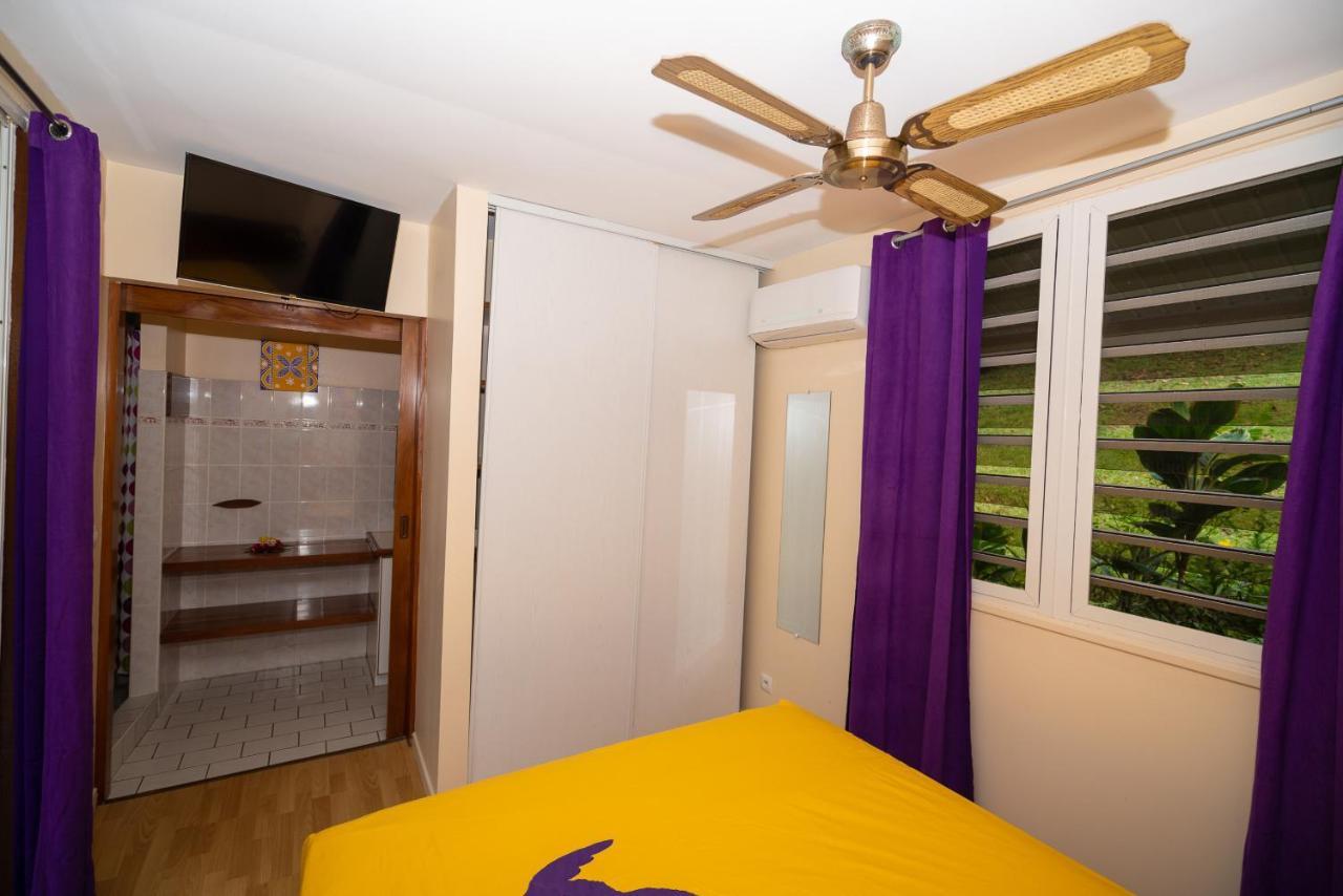 Bora Bora Holiday'S Lodge Bagian luar foto