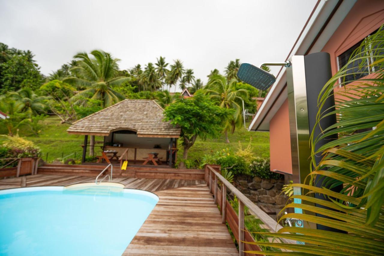 Bora Bora Holiday'S Lodge Bagian luar foto
